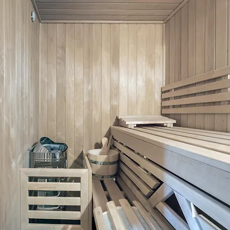Voor Stellen Met Whirlpool En Sauna Voor Ontspanning *