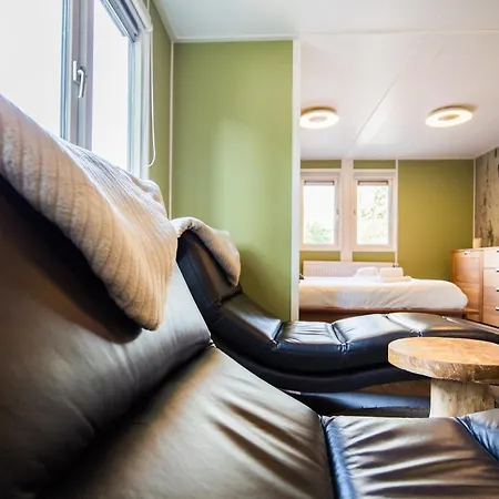 Voor Stellen Met Whirlpool En Sauna Voor Ontspanning Epe